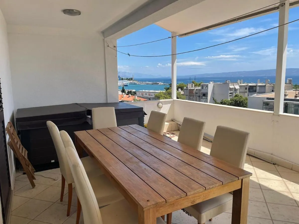 Villa Zvonko 4*, Split